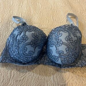 Victoria secret bra 40D blue with lace and underwire great fit